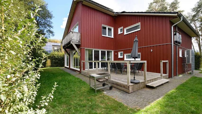 Ferienhaus für 13 Personen, mit Whirlpool und Garten sowie Sauna in Granzow