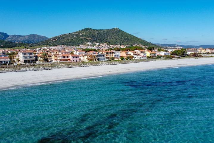 Casa la Cornice sul Mare in Villaggio Milano, Siniscola