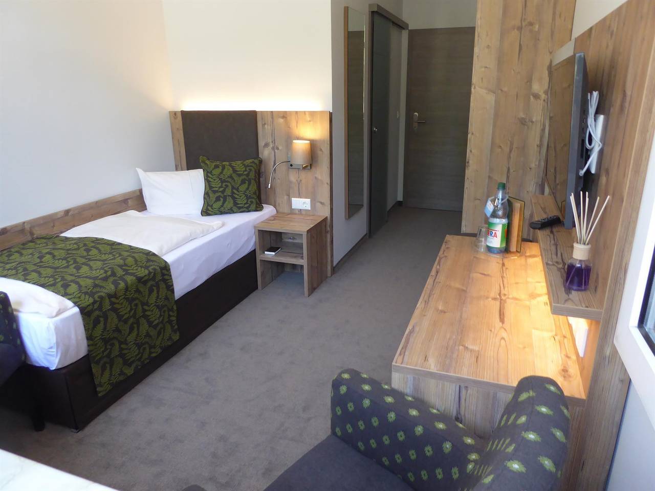 Ganze Ferienwohnung, Doppelzimmer, Komfort + in Oberwiesenthal, Erzgebirge