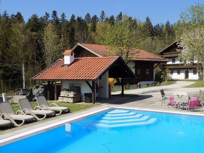 Ferienhaus für 4 Personen, mit Garten und Pool sowie Terrasse in Passauer Land