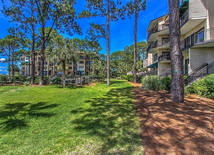 Villa for 6 people, with balcony and pool in South Carolina