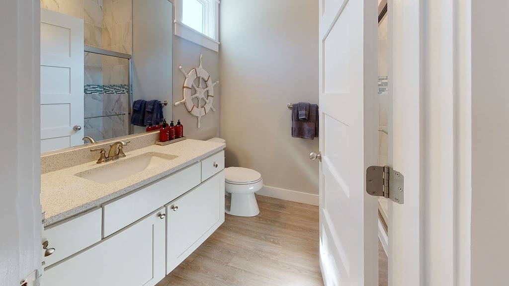 Ganze Wohnung, Crabacabana: The Heart of Corolla Beach Life/Steps to Sand<10 min. in Corolla, Currituck County