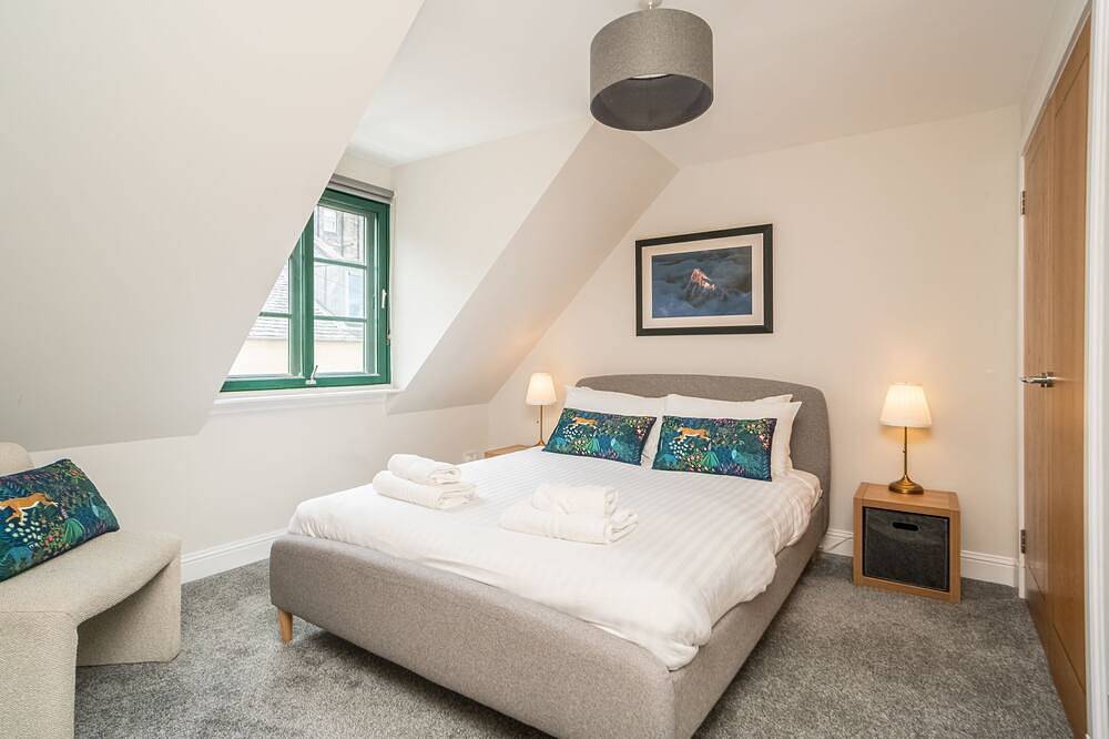 A beautiful mews house in a city centre in Edinburgh, Edinburgh and Lothian