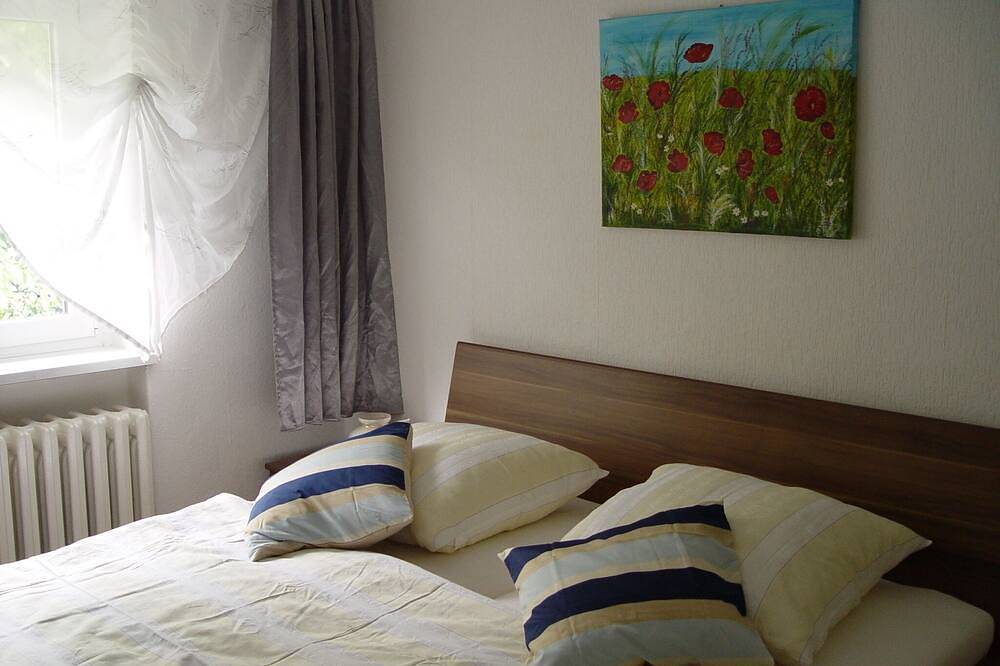Ganze Wohnung, Ruhig und zentral - Ferienwohnung mit viel Platz und Gartenblick in Grimma, Leipzig und Umgebung