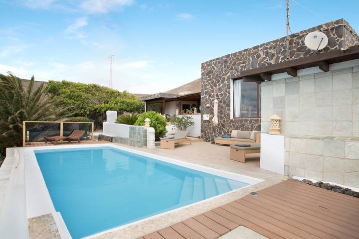 Wunderschönes Haus Pure La Asomada mit unglaublichem Meerblick, Wlan in Tías, Lanzarote