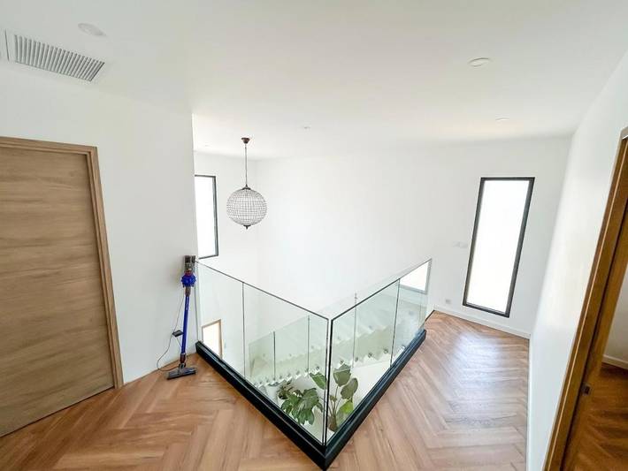 Location de vacances pour 7 personnes, avec piscine ainsi que vue et terrasse à Montarnaud - 4