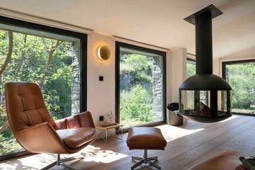 Casa rural con piscina para 9 personas, con piscina y vistas además de balcón y jardín en Sierra Norte