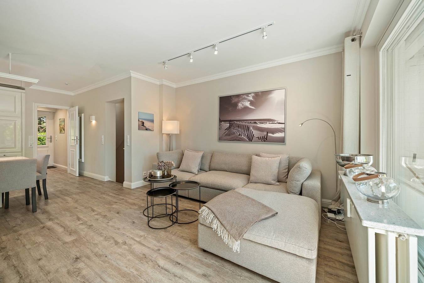 Ganze Wohnung, Wunderschöne, neu renovierte 3-Zimmer Wohnung im Herzen von Wenningstedt in Wenningstedt, Sylt