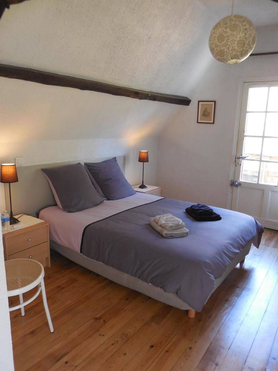 Standard Double Room with Fan in Laveyssière, Périgord Pourpre