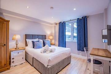 Apartment for 6 People in Eyre Square, Galway, Photo 1