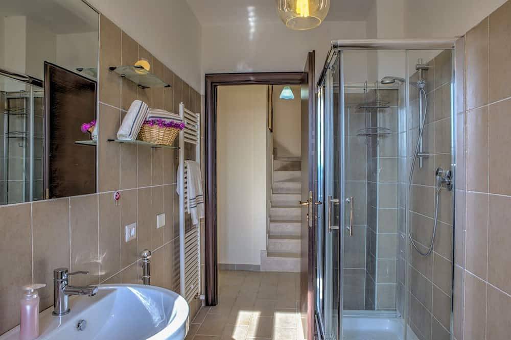 Fortebracci - Seis Habitaciones Villa, Capacidad 12 in Montone (Italia), Valtiberina