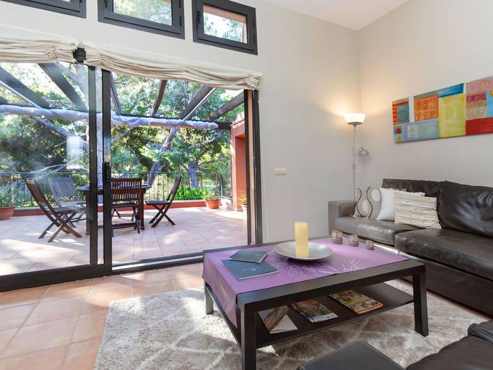 Gîte pour 6 personnes, avec vue ainsi que terrasse et jardin dans Bonmont Terres Noves - 3