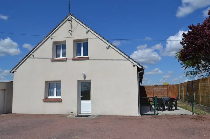 Gîte pour 6 personnes, avec terrasse et jardin