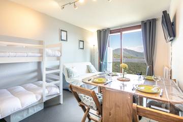 Gîte pour 4 personnes, avec balcon dans Le Corbier