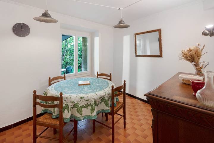 Entire apartment, La Pergola – Mountain View, Wi-Fi and Air Conditioning in Saint-Jean-du-Gard, Cévennes