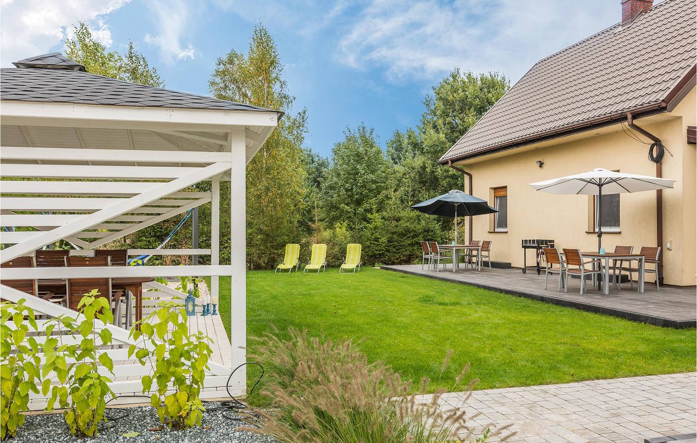 Ferienhaus für 6 Personen mit Terrasse in Nowęcin, Slowinzischer Nationalpark