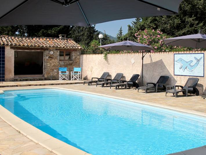 Location de vacances pour 5 personnes, avec terrasse et jardin à Roquebrune-sur-Argens - 2
