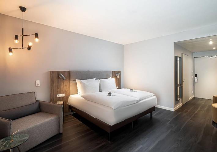 Hotel para 3 personas - 1