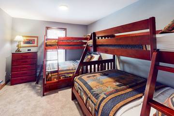 Vacation Apartment for 8 Guests in Dover (VT), Green Mountain National Forest, Picture 1