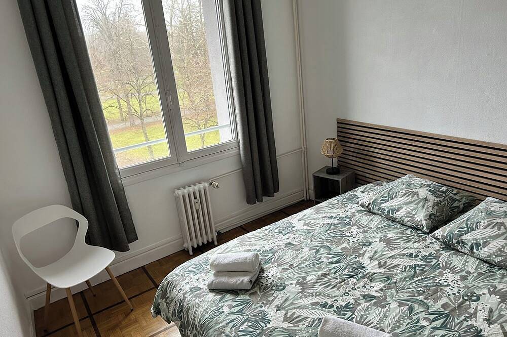 Entire apartment, City center and park view in Nevers, Nièvre