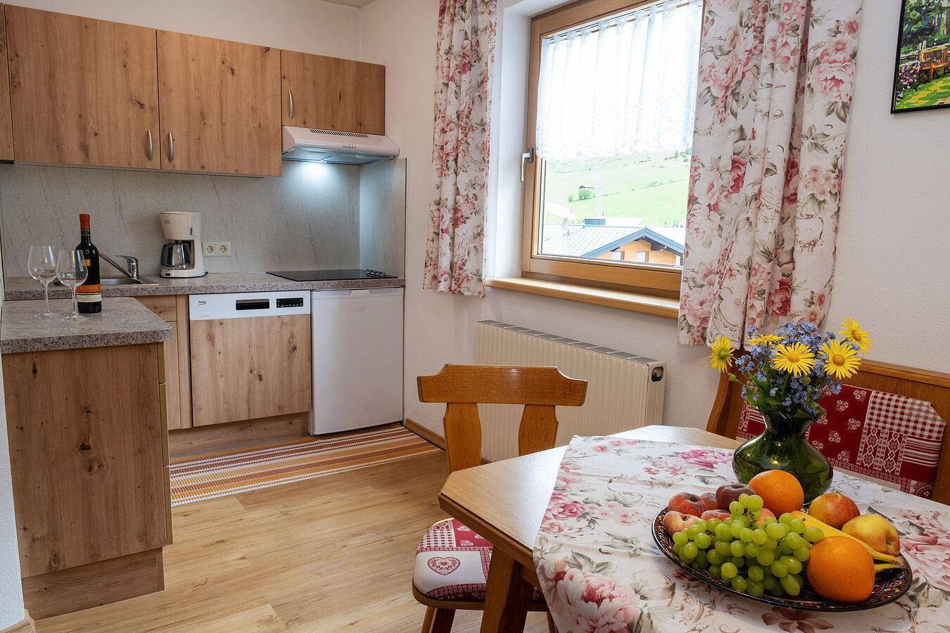 Ganze Ferienwohnung, Fw "Arnika" /1 Schlafraum/Dusche, Wc in Galtür, Verwall