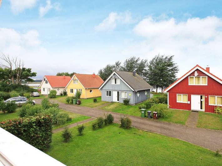 Ferienhaus für 8 Personen, mit Sauna und Whirlpool sowie Terrasse, kinderfreundlich in Wackerballig - 4