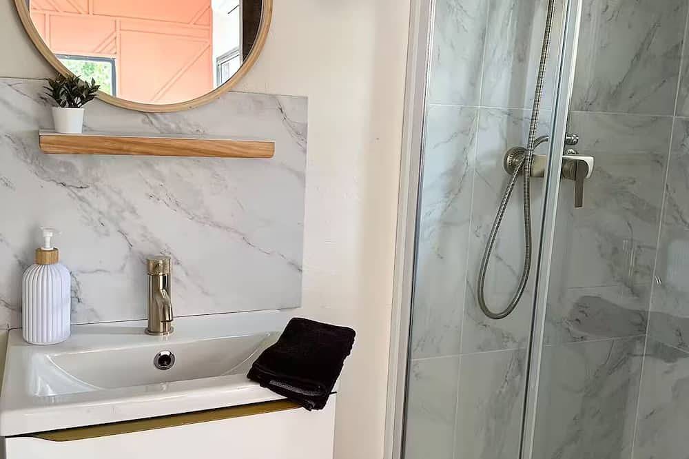 Tom's cottage in Caumont-sur-Durance, Vaucluse