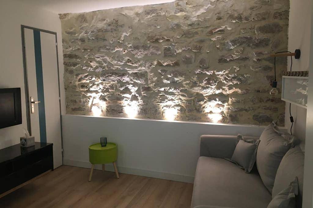 Appartement entier, Studio Apartment in Bouzigues, Côte méditerranéenne (France)