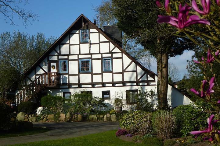 Ferienwohnung für 2 Personen, mit Garten und Balkon in Buxtehude - 2