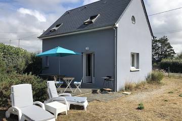Gîte pour 5 personnes, avec jardin et terrasse, animaux acceptés à Denneville