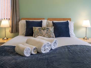 Glamping for 7 People in Belfast, County Antrim, Photo 1