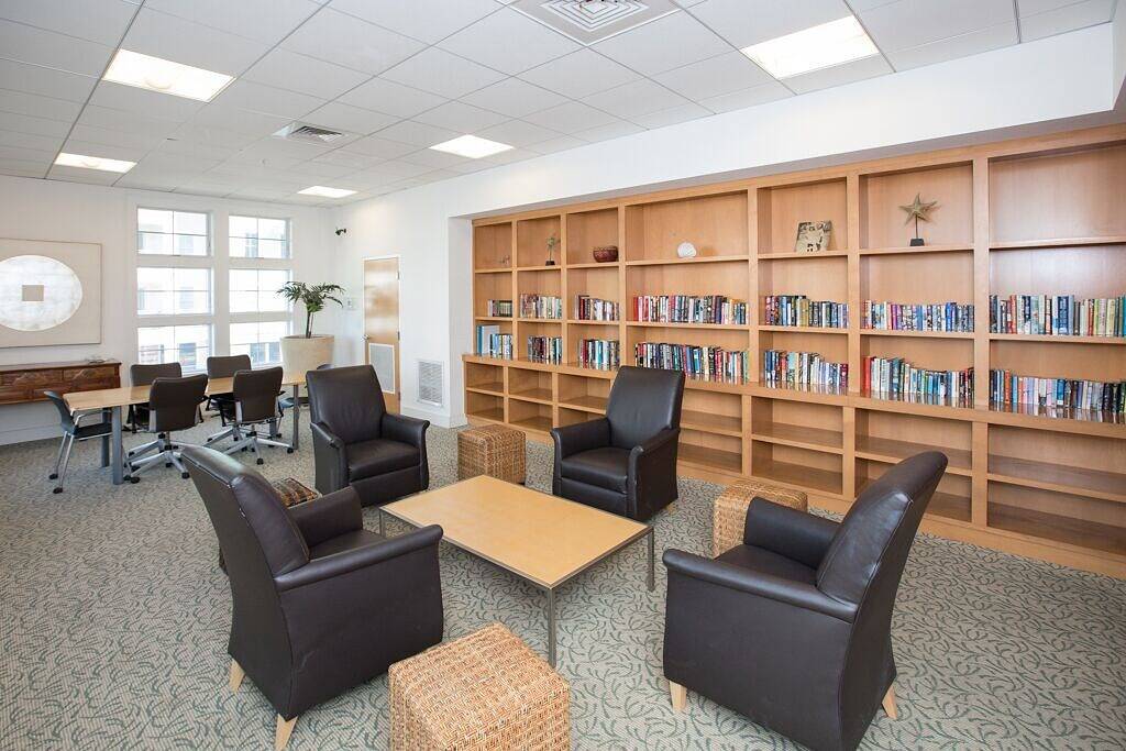 Ganze Wohnung, Steps To The Beach! Stay at Yaya and Papi's Place 424B in Virginia Beach