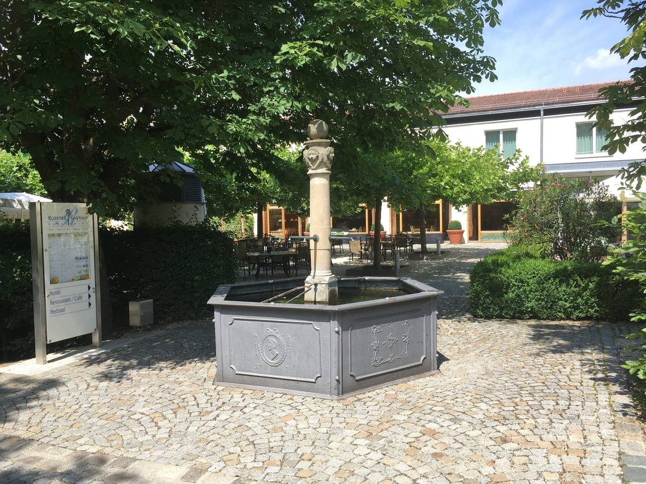 Klostergasthof Roggenburg - Doppelzimmer mit Dusche und Wc in Roggenburg, Bayerisch Schwaben