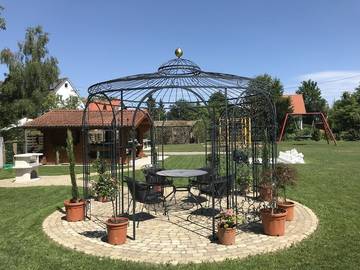 Vacation Rental for 4 Guests in Neufrach, Salem, Picture 3