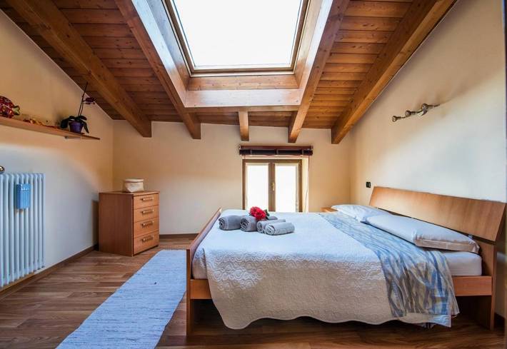 Ferienwohnung für 4 Personen, mit Balkon und Terrasse sowie Ausblick in Gera Lario