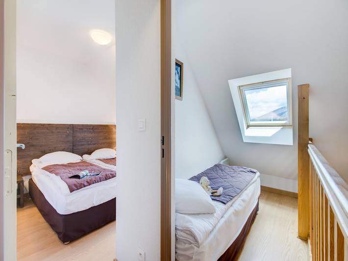Gîte pour 9 personnes, avec terrasse, adapté aux familles dans Office de Tourisme de Loudenvielle - 2