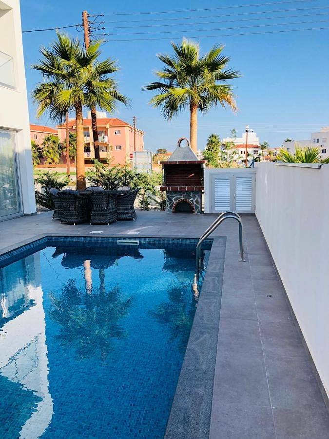 Villa for 7 people, with Garden and Pool as well as View in Larnaca District