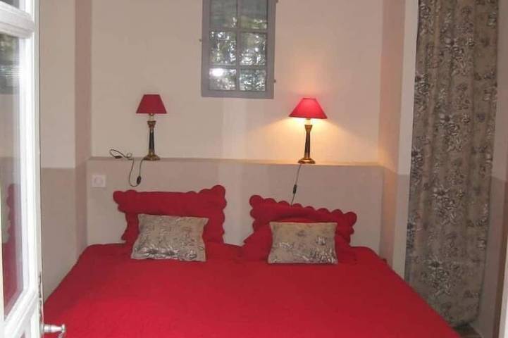 Location de vacances pour 8 personnes, avec jardin et jacuzzi, animaux acceptés à Goult - 2