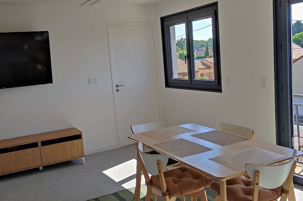 Appartement entier, À 5 minutes du centre ville ! Appartement avec salle de sport in Charmeil, Région de Vichy