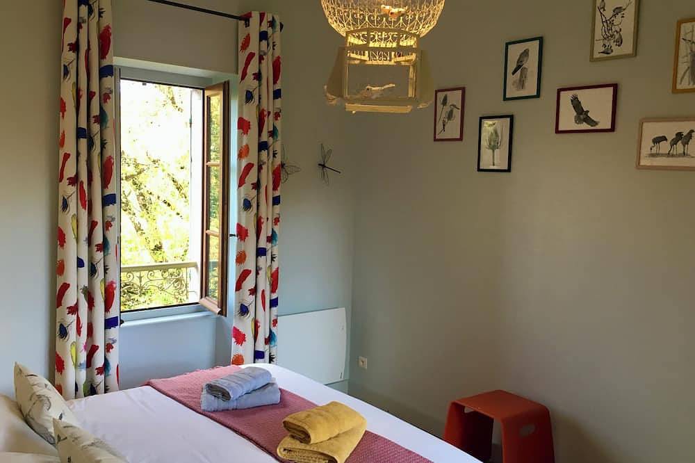 Villa Des Promenades, 5* atypique en Parc national de forêts, Ecolabel européen in Vanvey, Région de Montbard