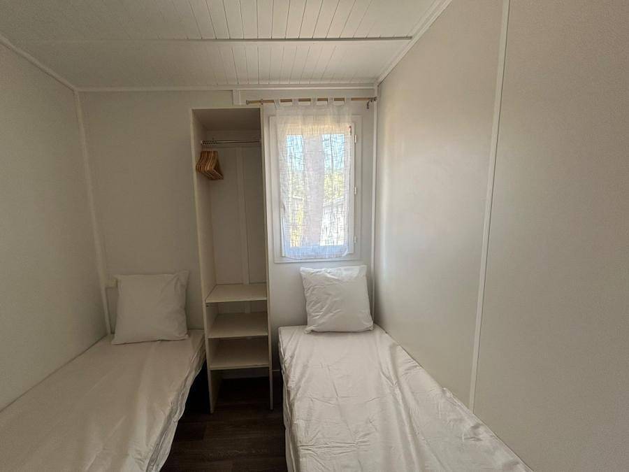 Camping Le Parc des Chênes - Chalet 4 personen - Klimatisiertes Chalet 2 Zimmer in La Croix-Valmer, Draguignan Region