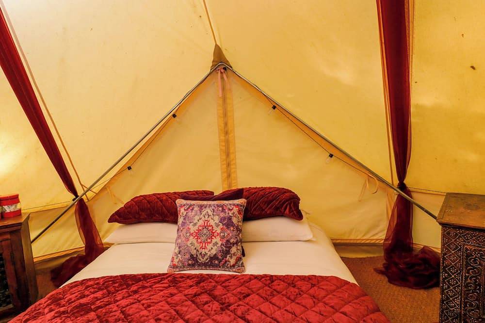 Bedouin Bell Tent, pet friendly, with open fire in Woolton Hill in Hampshire