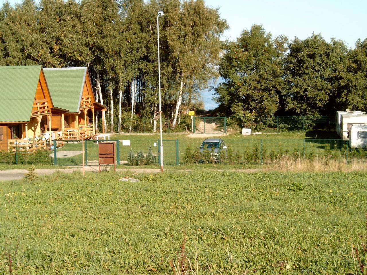 Mit Blick auf das Wasser in Sarbinowo, Powiat koszaliński
