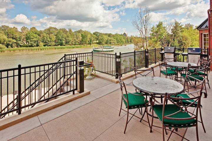Hotel para 4 personas in Rochester, Lago Ontario