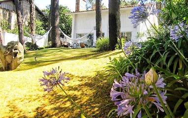 Location de vacances pour 9 personnes, avec jardin et jacuzzi dans Darque