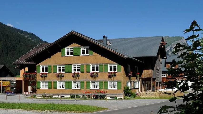Gîte pour 2 personnes, avec jardin à Schoppernau