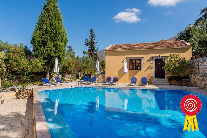 Bungalow für 3 Personen, mit Garten und Ausblick sowie Meerblick auf Kreta