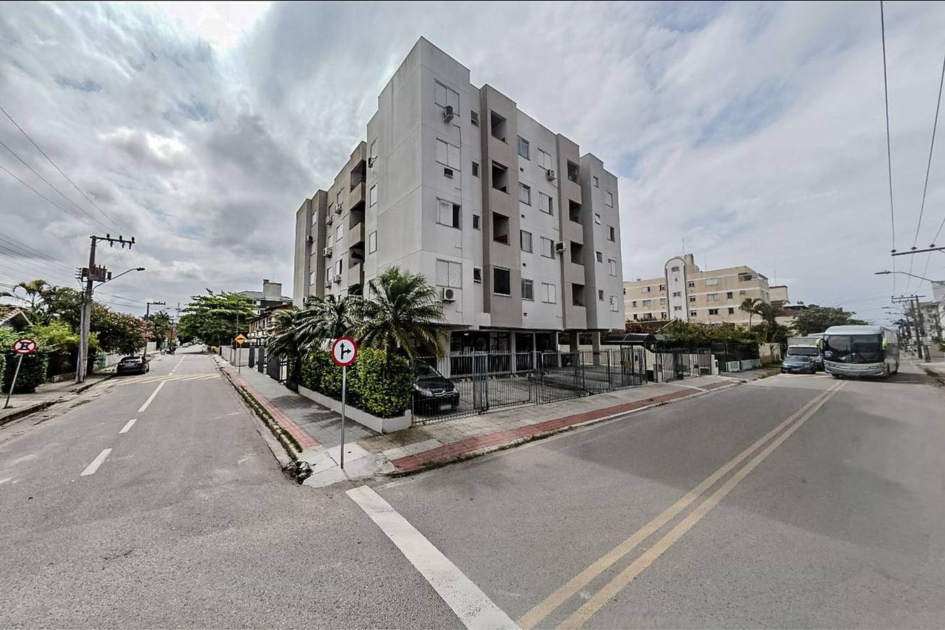 Apto Pet friendly a 350m da Praia de Canasvieiras in Florianópolis, Litoral Catarinense