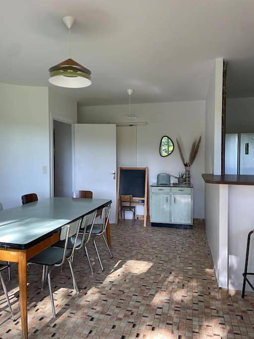 Location de vacances pour 10 personnes, avec vue et jardin à Chavot-Courcourt - 3