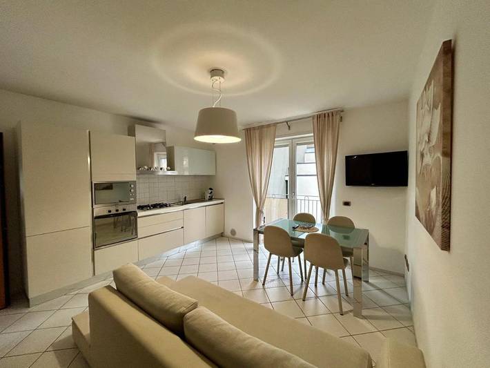 Ferienwohnung für 4 Personen, mit Ausblick und Garten, mit Haustier in Torbole